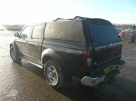 Nissan Navara 2004 m dalys