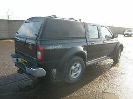 Nissan Navara 2004 m dalys