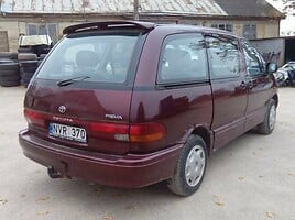 Toyota Previa 1994 y parts