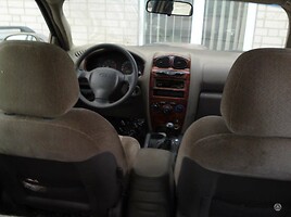 Hyundai Santa Fe 2002 г запчясти