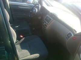 Toyota Avensis Verso 2001 m