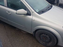 Opel Astra 2005 m dalys