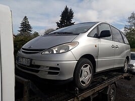 Toyota Previa 2005 y parts