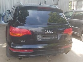 Audi Q7 2006 y parts