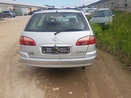 Toyota Avensis I 2002 y parts