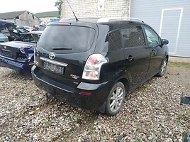 Toyota Corolla Verso 2009 y parts