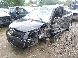 Toyota Corolla Verso 2009 y parts