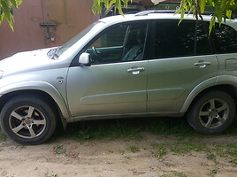 Toyota Rav4 II 2.0D4D sidabrinė 4d. 2003 г запчясти