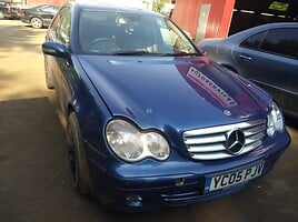 Mercedes-Benz C 220 2005 г запчясти