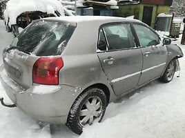 Toyota Corolla 2004 m dalys