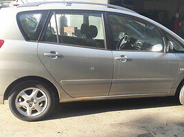 Toyota Corolla Verso 2004 m dalys