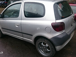 Toyota Yaris 2002 г запчясти