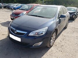 Opel Astra IV 2011 г запчясти