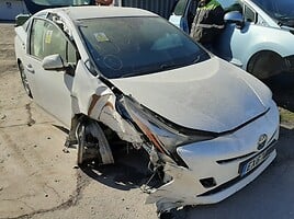 Toyota Prius 2016 m dalys