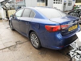 Toyota Avensis 2015 г запчясти