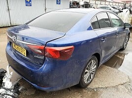 Toyota Avensis 2015 г запчясти