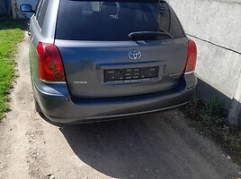 Toyota Avensis 2005 y parts