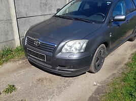 Toyota Avensis 2005 y parts