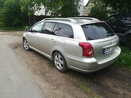 Toyota Avensis 2006 m dalys