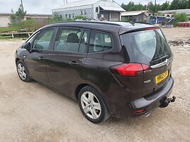 Opel Zafira C 2012 г запчясти