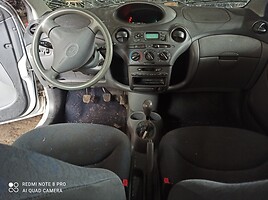 Toyota Yaris 2003 y parts