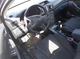 Toyota Avensis 2004 г запчясти