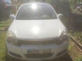 Opel Astra 2004 m dalys