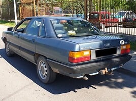 Audi 100 1990 m dalys