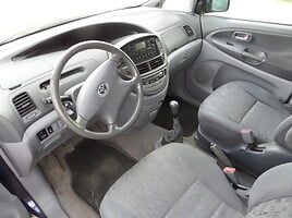 Toyota Previa 2003 г запчясти