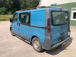 Opel Vivaro 2004 y parts