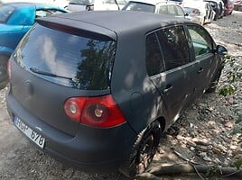 Volkswagen Golf 2004 г запчясти