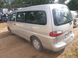 Hyundai H-1 2003 г запчясти