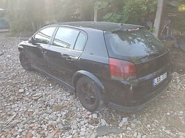 Opel Signum 2004 m dalys