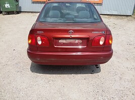 Toyota Corolla 2001 y parts