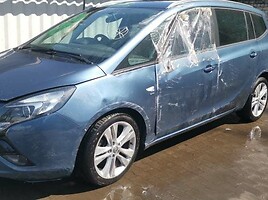 Opel Zafira Tourer 2013 г запчясти