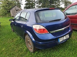 Opel Astra 2004 m dalys