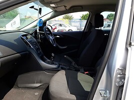 Opel Astra 2015 г запчясти