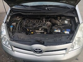 Toyota Corolla Verso 2006 г запчясти