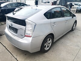 Toyota Prius IV 2011 г запчясти