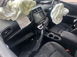 Toyota Prius 2018 y parts