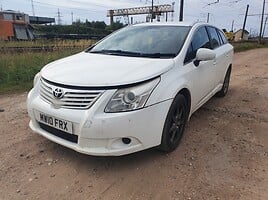 Toyota Avensis III 2010 y parts