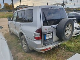 Mitsubishi Pajero III 2002 y parts