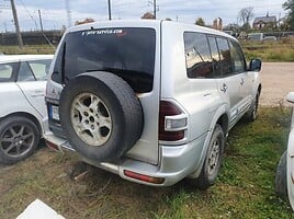 Mitsubishi Pajero III 2002 y parts