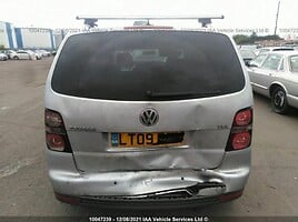 Volkswagen Touran 2009 y parts