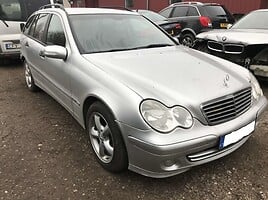 Mercedes-Benz C Klasė 2005 m dalys