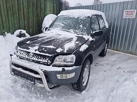 Toyota RAV4 Visureigis / Krosoveris 2000