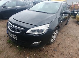 Opel Astra IV Universalas 2011