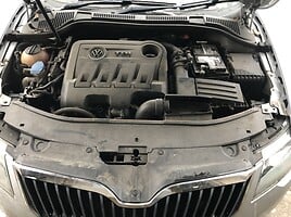 Skoda Superb 2015 m dalys