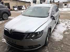 Skoda Superb 2015 m dalys