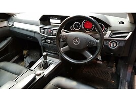 Mercedes-Benz E 220 2010 y parts